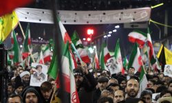 راه انقلاب ادامه دارد