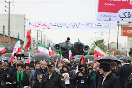 پایبندی مردم محمودآباد به آرمان‌های انقلاب